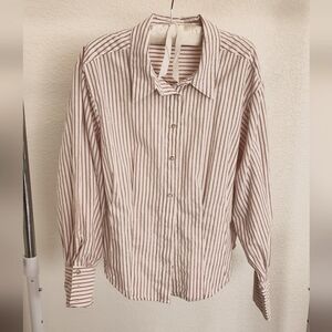 Torrid Striped 3X Button Down Gathered Back 3 button cuff pink and white